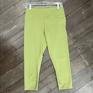 Lululemon Wunder Train Crop 23”. Size 12. NWT